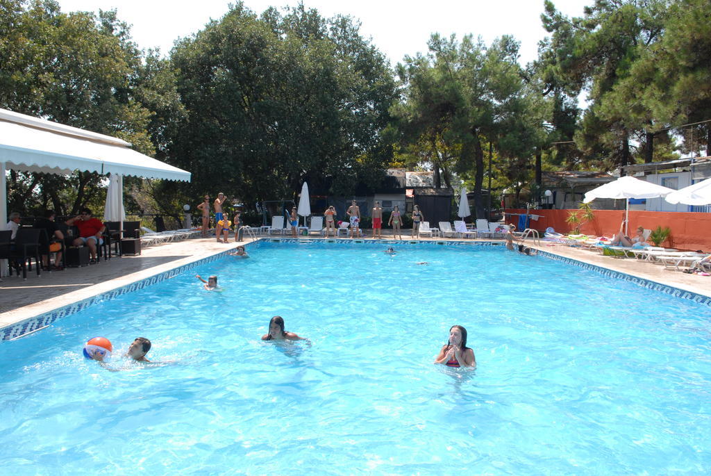 Hotel Camping Agiannis Makrygialos Exteriör bild